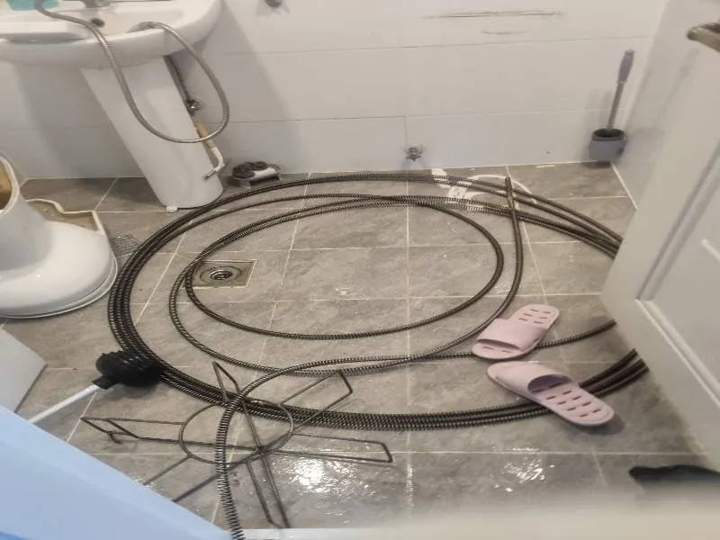 동대문구 아파트 변기 역류, 우리 집 문제일까 공용관 문제일까